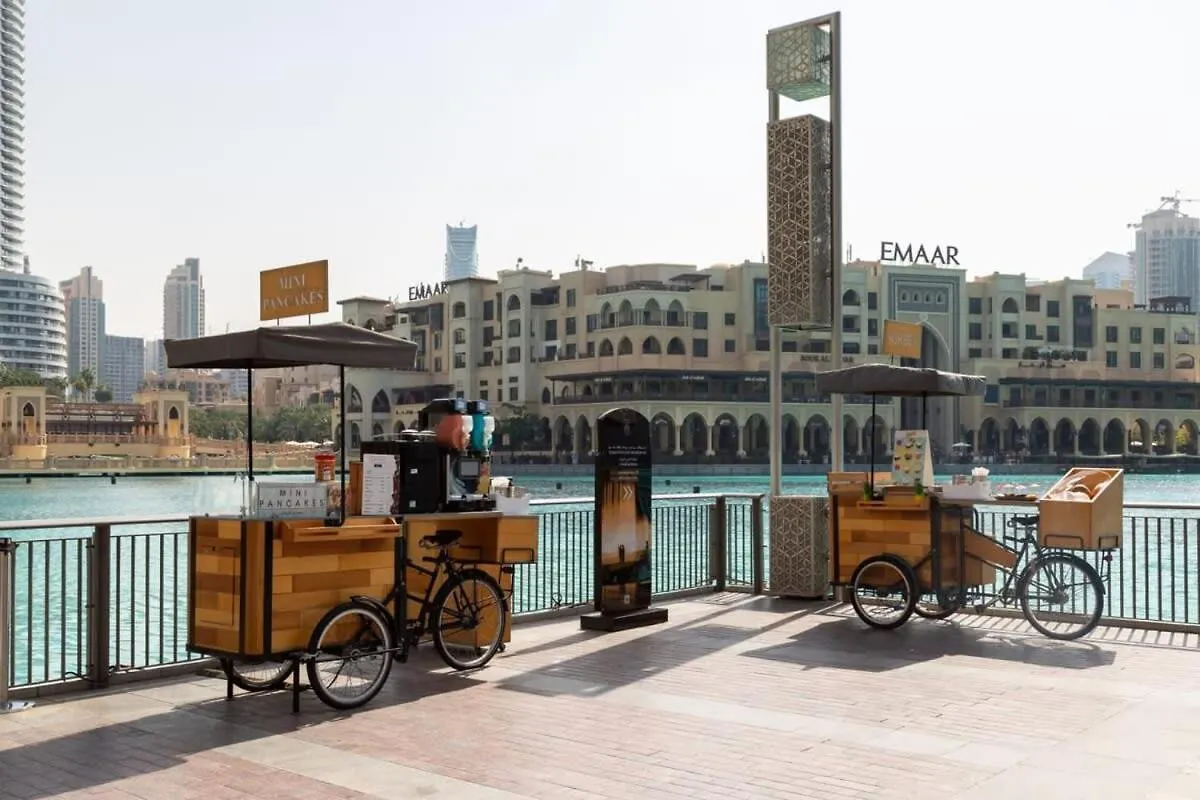 Frank Porter - The Lofts Dubai